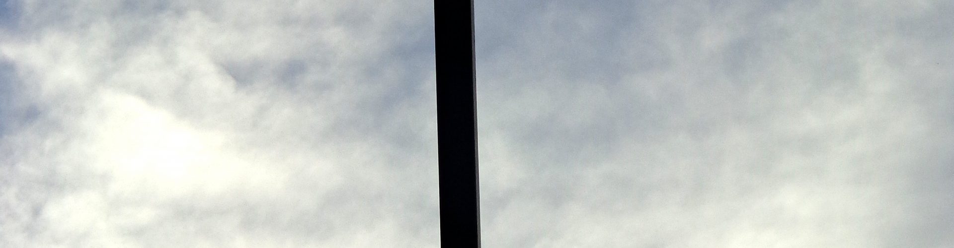 https://site.ngkerkmoregloed.co.za/wp/wp-content/uploads/2022/04/christian-cross-with-sky-in-background-1920x500.jpg